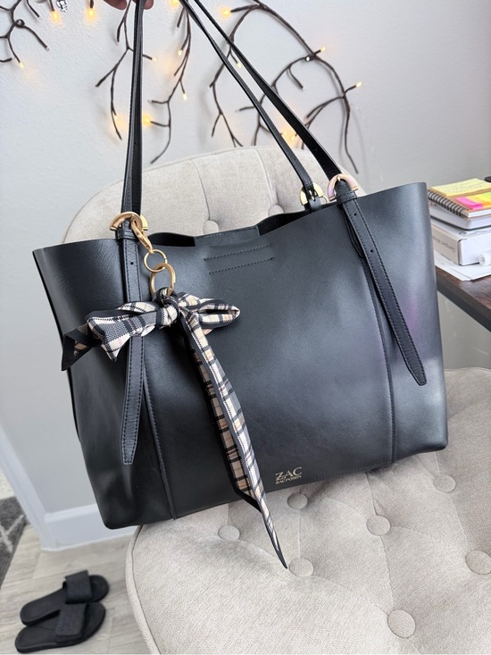 Zac Posen Handbags - Zac Posen Leather Tote w Bow